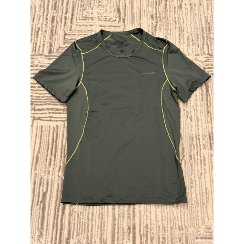 New Patagonia women's XS green short sleeve stretch shirt